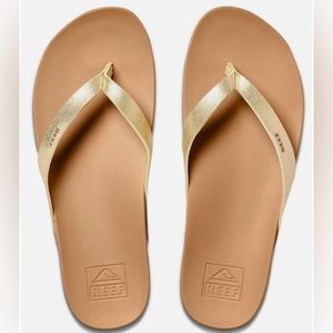 🩴NWT Reef Cushion Bounce Court Tan Champagne Vegan Leather Flip Flops/Thongs🩴
